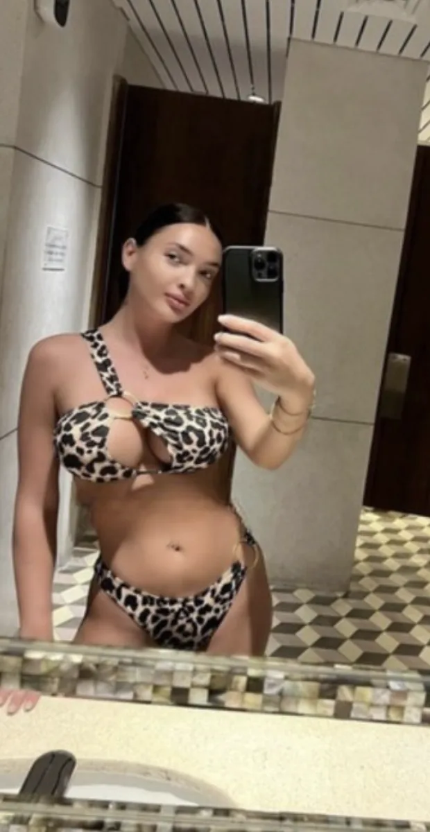 Screenshot at Jul 17 12-34-45 Kim Queen(25 år) party outcall Frederiksberg – escort i Frederiksberg