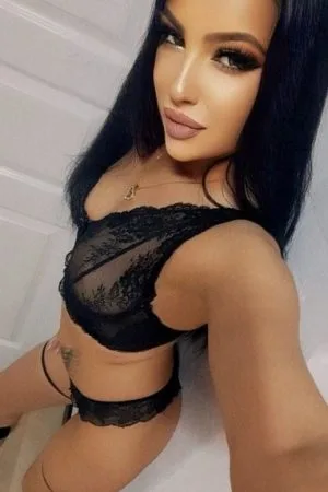 Evelin escort – escort